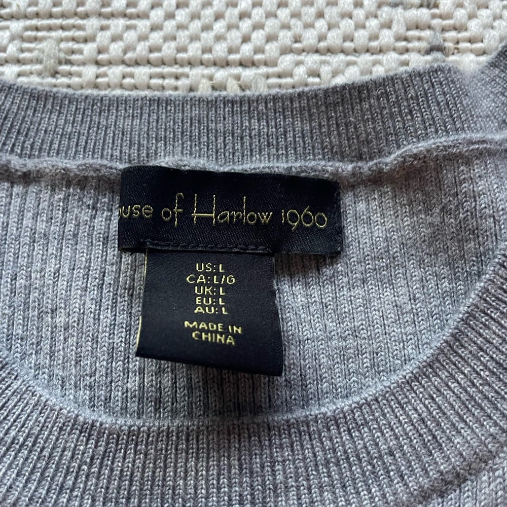 House of Harlow 1960 Gray Button-Up Cardigan - Picture 4 of 4